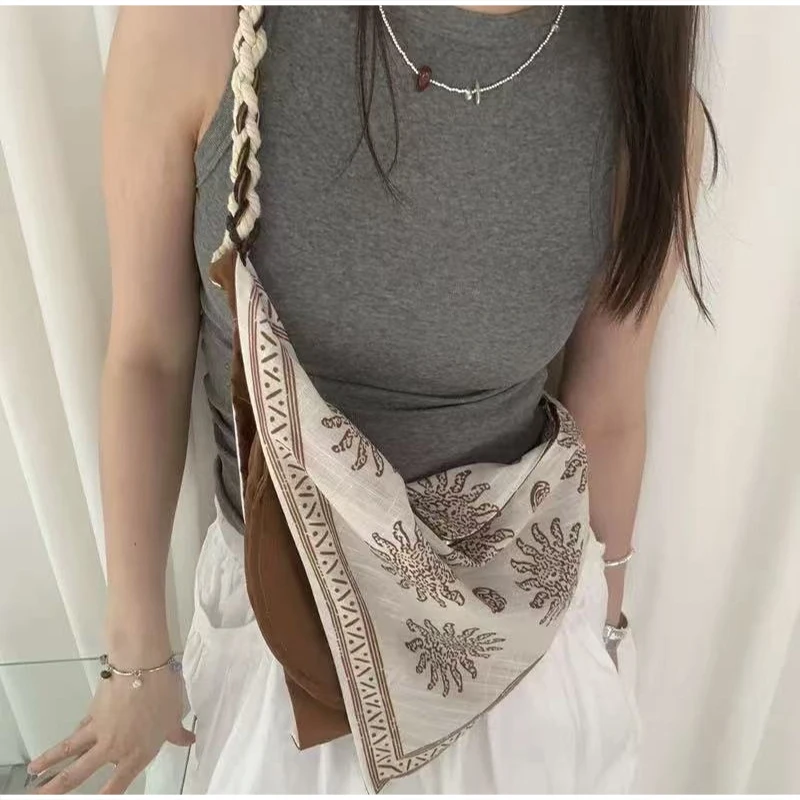 Bohemian Triangle Crossbody Ba - đánh giá và giá Linen Bag Bulk